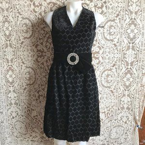 1970s Velvet V Neck Sleeveless Party Little Black Dress LBD